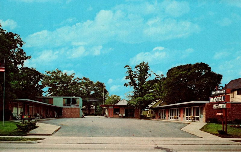 Waterland Motel